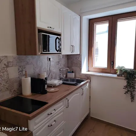 Apartment New In Centre With Private Parking