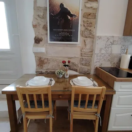 New In Centre With Private Parking Apartment Šibenik